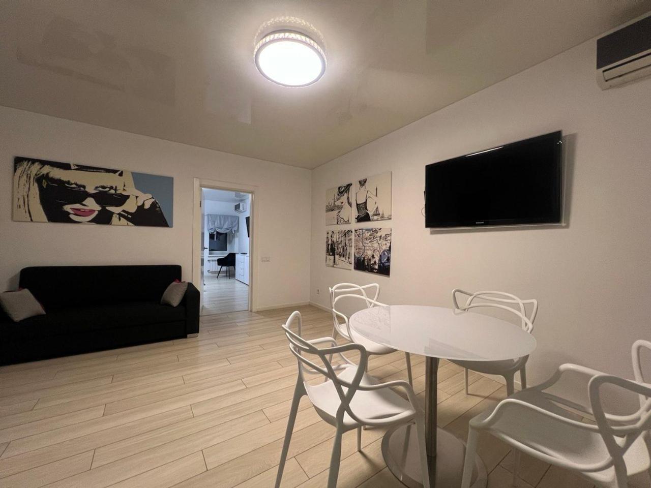 2-Room Luxury Apartment In The Center Κίεβο Εξωτερικό φωτογραφία